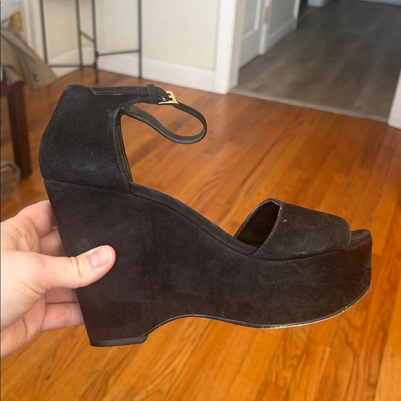 Michael Kors Elegant Suede Black Wedge Sandals - Picture 2 of 6